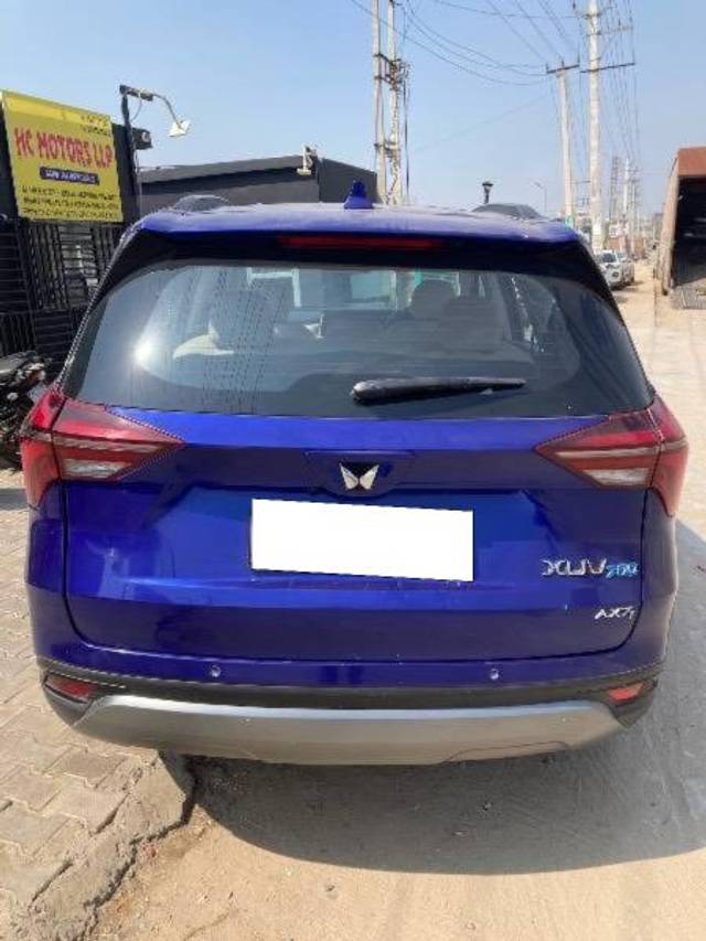 https://images10.gaadi.com/usedcar_image/4379777/original/processed_d3c08deb-54d1-4100-b6c1-c193a4cf0afa.jpeg?imwidth=6402