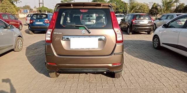 https://images10.gaadi.com/usedcar_image/4379843/original/processed_20bf2874f2d02790e1e0ea979a439aa1.jpg?imwidth=6401