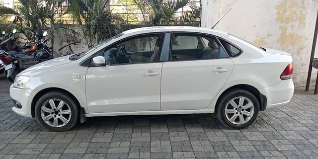 https://images10.gaadi.com/usedcar_image/4379909/original/45927f92a670267f1287dc9080bc5caa.jpg?imwidth=6402