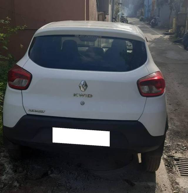 https://images10.gaadi.com/usedcar_image/4379988/original/processed_2ee507ac-c3b9-4524-88be-ed7997997445.jpg?imwidth=6401