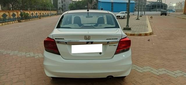 https://images10.gaadi.com/usedcar_image/4379998/original/processed_cae8448416ce66d9c622f0e50c18f910.jpg?imwidth=6402