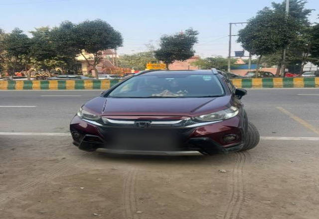 https://images10.gaadi.com/usedcar_image/4380060/original/c25b1199b7a70d47e3b30a9fde767ecd.jpeg?imwidth=6400