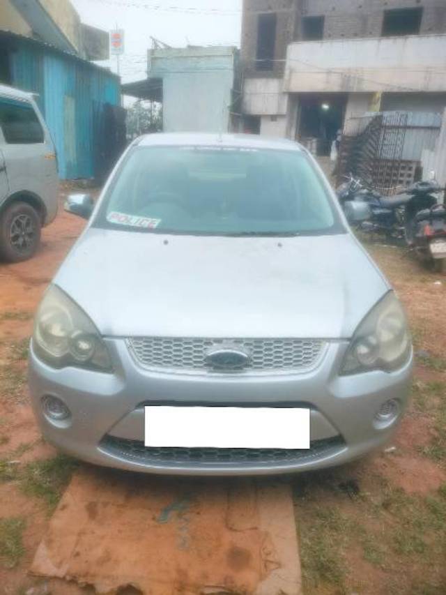 https://images10.gaadi.com/usedcar_image/4380064/original/processed_4657cf0a-e27c-4181-b904-8d5d82ead8b8.jpg?imwidth=6400