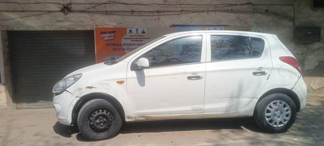 https://images10.gaadi.com/usedcar_image/4380105/original/processed_98daa8c5-05aa-4635-ab6a-fe99c782ec95.jpg?imwidth=6400