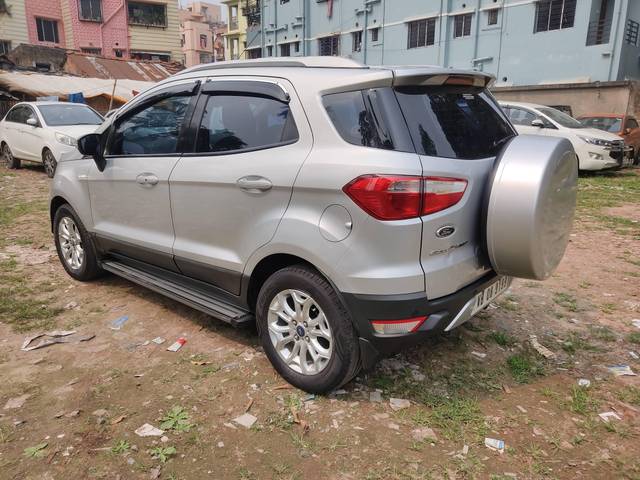 https://images10.gaadi.com/usedcar_image/4380131/original/processed_d4b8e9b55077474b63314dccd404c22f.jpg?imwidth=6402