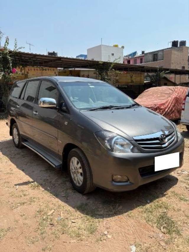 https://images10.gaadi.com/usedcar_image/4380144/original/processed_8bd1034b-00ef-4900-8c35-f27c78c589d2.jpeg?imwidth=6400