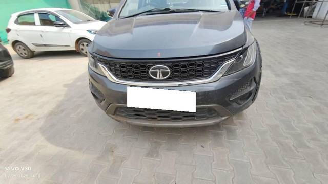 https://images10.gaadi.com/usedcar_image/4380157/original/processed_8ecde668-6eb2-4307-bcac-5140efbc3787.jpg?imwidth=6401