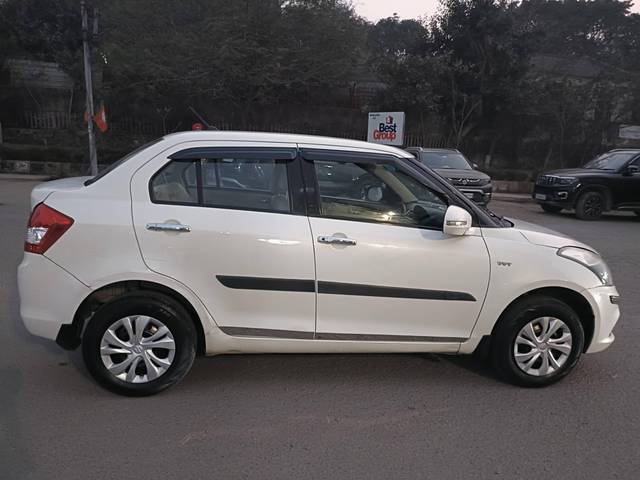 https://images10.gaadi.com/usedcar_image/4380212/original/processed_7dd0498cb6784ff0af64d2d9d4be6008.jpg?imwidth=6401