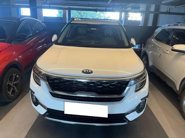 https://images10.gaadi.com/usedcar_image/4380355/original/processed_b2ecabfe-0833-42a6-8e99-e9f7f2b0cdb7.jpeg?imwidth=6400