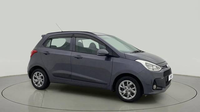 https://images10.gaadi.com/usedcar_image/4380444/original/70cd8ea41ee165c4ceeb2fdb4cfd620d.jpg?imwidth=6400