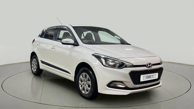 https://images10.gaadi.com/usedcar_image/4380594/original/5baa28721e830e92bed100f284e3bd82.jpg?imwidth=6400