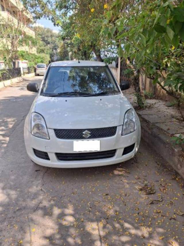 https://images10.gaadi.com/usedcar_image/4380674/original/a73717f46f1670a5078232c9dbb46bf5.jpg?imwidth=6400