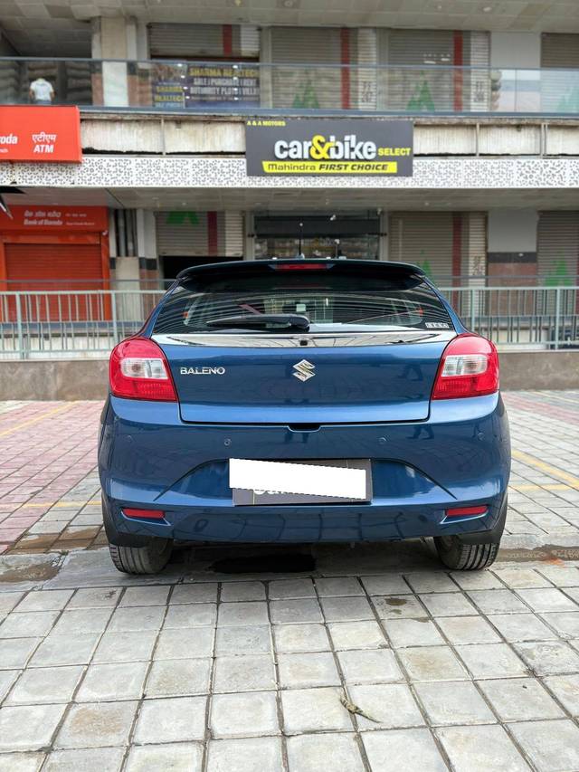 https://images10.gaadi.com/usedcar_image/4380707/original/processed_ac0f7b0bb0d3e3267badd8e160c0c020.jpg?imwidth=6402