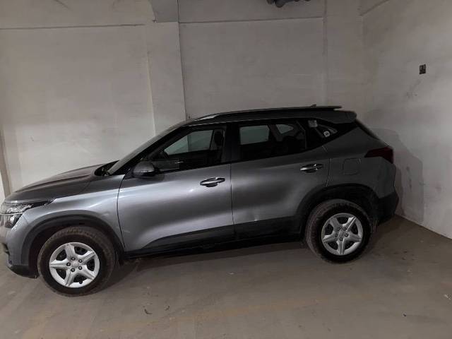 https://images10.gaadi.com/usedcar_image/4380806/original/f2394569b027b527c1ac550118902a76.jpeg?imwidth=6401