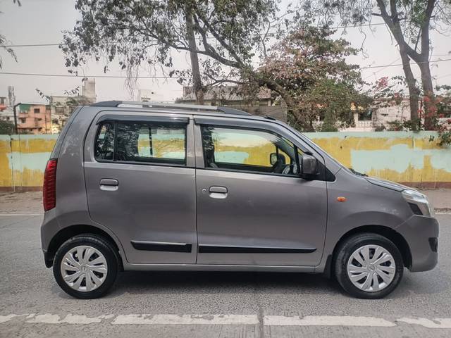 https://images10.gaadi.com/usedcar_image/4380856/original/a26c5ce193e0f11539b962caae5644de.jpg?imwidth=6401