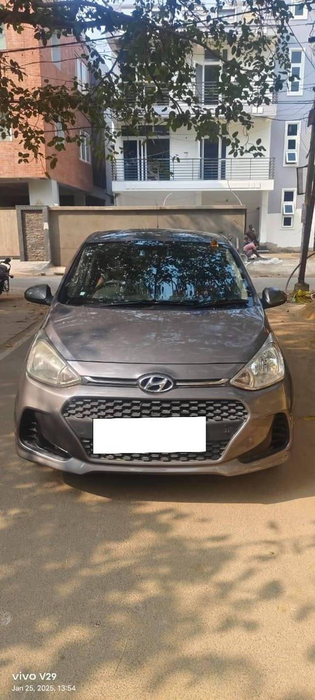 https://images10.gaadi.com/usedcar_image/4380865/original/processed_abe40c9c87c86b2ec9db9f3b9c9d0af3.jpg?imwidth=6400