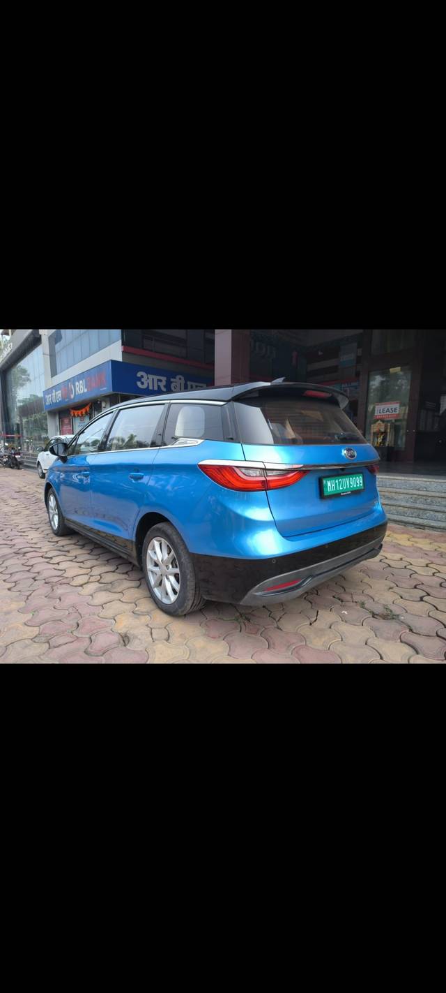 https://images10.gaadi.com/usedcar_image/4381342/original/20ed40fd4e95b10643a30eb2b63957cb.jpg?imwidth=6401