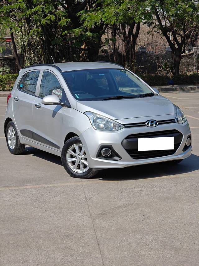 https://images10.gaadi.com/usedcar_image/4381378/original/processed_8df174d4254dd4624eeffab16819537e.jpg?imwidth=6400