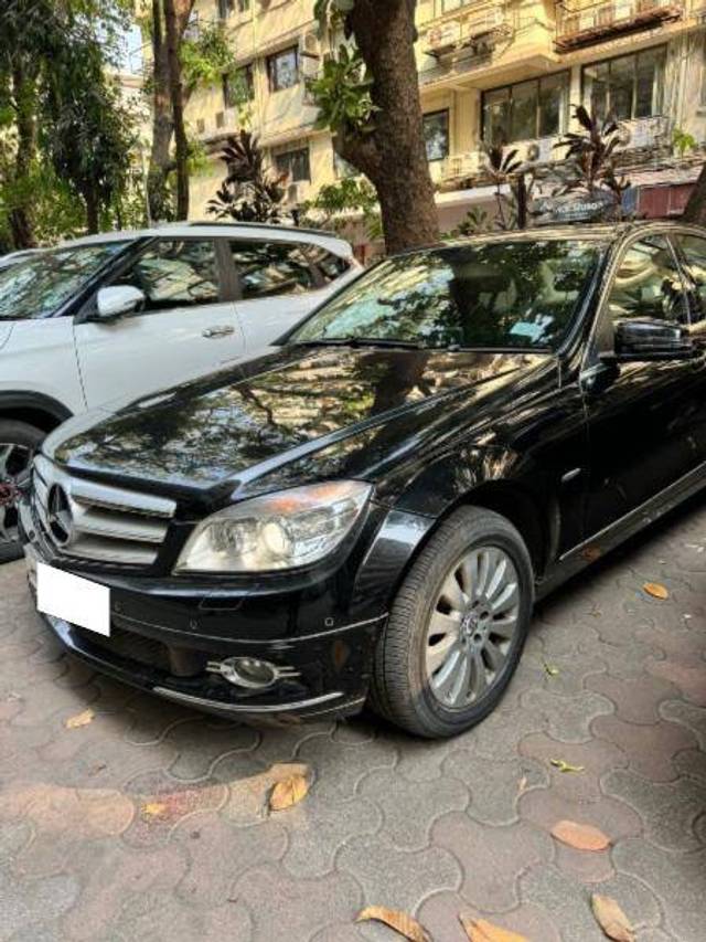 https://images10.gaadi.com/usedcar_image/4381556/original/b97c38c0b010506a49dd9d60fcf61b74.jpeg?imwidth=6401