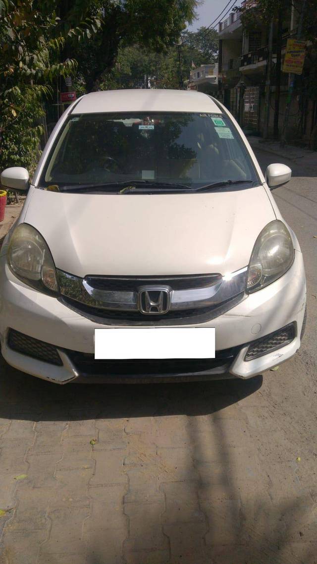 https://images10.gaadi.com/usedcar_image/4381674/original/e2abe0afbfe1a2652f356dd9fae26813.jpg?imwidth=6400