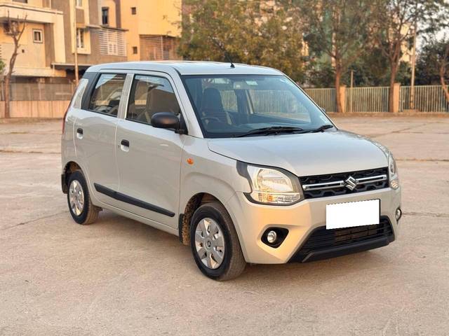 https://images10.gaadi.com/usedcar_image/4381929/original/processed_91f154a7486d259d3595eeeb5442ca19.jpg?imwidth=6400