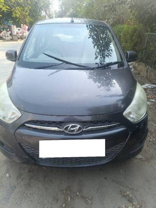 https://images10.gaadi.com/usedcar_image/4382131/original/6368d3d2d913da1b748ff6adabb24354.jpg?imwidth=6400