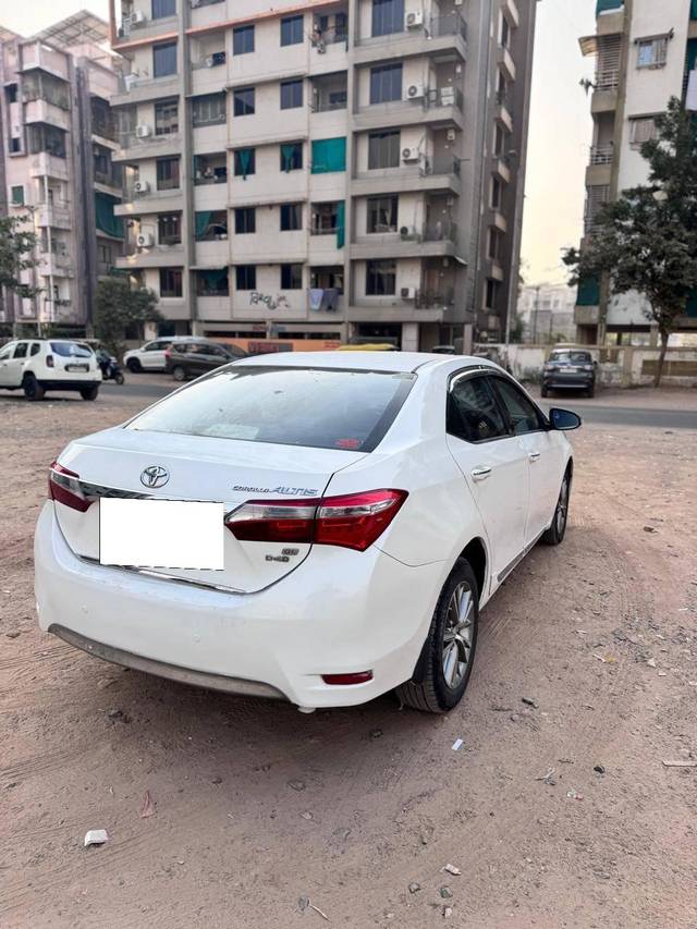 https://images10.gaadi.com/usedcar_image/4382388/original/processed_34a627e62d6fa403c7455c978a41cfd9.jpg?imwidth=6401