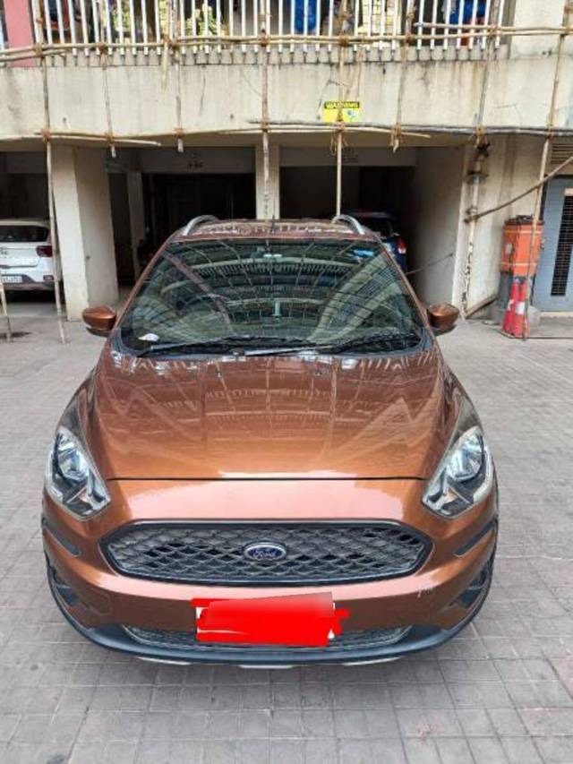 https://images10.gaadi.com/usedcar_image/4382548/original/processed_650afe6a-5160-4994-8c18-6fbd102b41a9.jpg?imwidth=6400