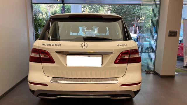 https://images10.gaadi.com/usedcar_image/4382557/original/processed_f7e3248f3e89ecbe6a07df2b9bf0068b.jpeg?imwidth=6401