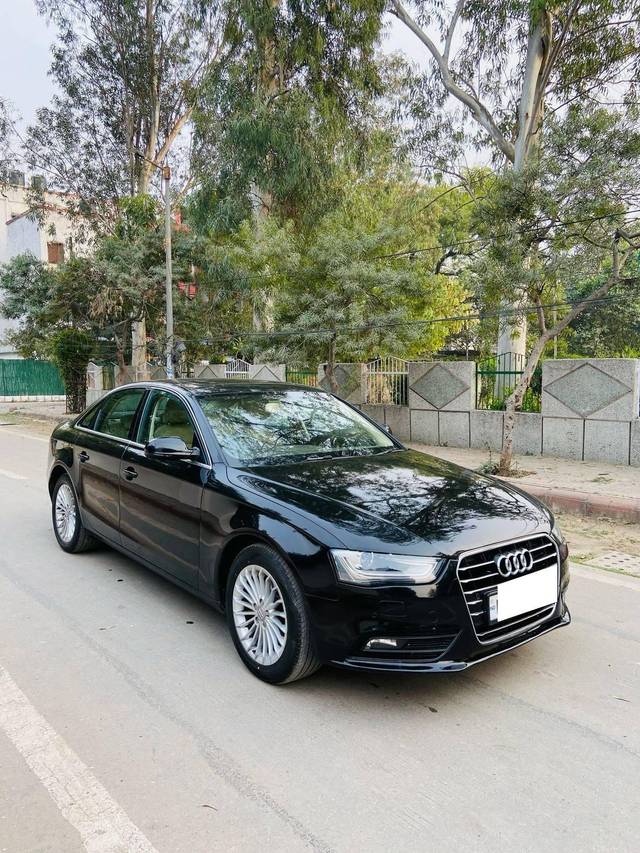 https://images10.gaadi.com/usedcar_image/4383125/original/processed_2fbf6413e308e3c35e70cba845afbc24.jpg?imwidth=6400