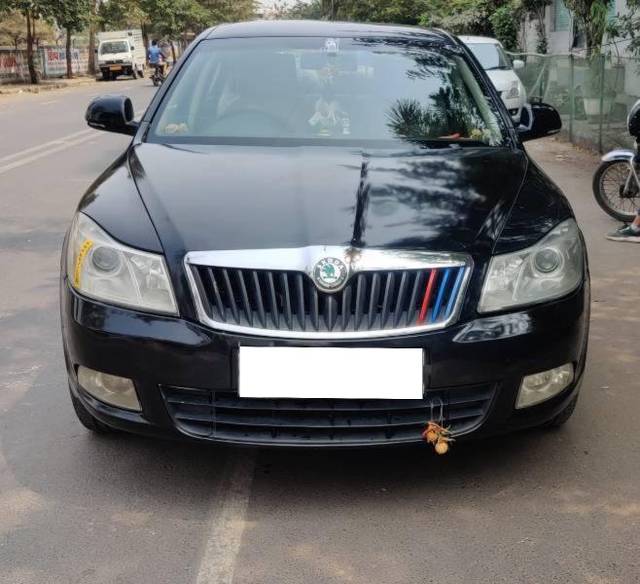 https://images10.gaadi.com/usedcar_image/4383188/original/processed_707fff1e-3407-4435-8441-e6cd90abdb19.jpeg?imwidth=6402