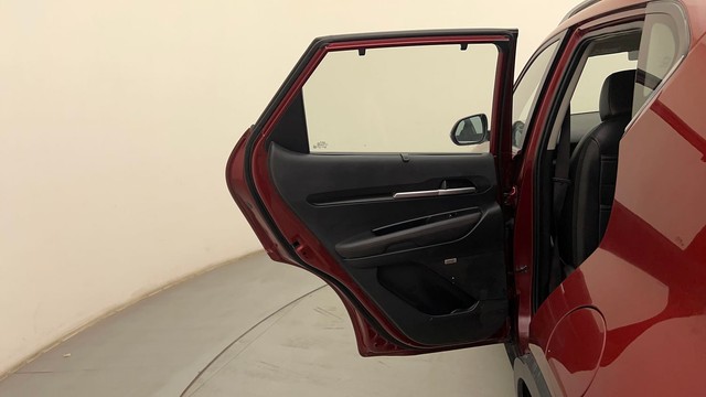 Second-hand 2022 Kia Sonet GTX Plus Turbo DCT for sale in Pune-25