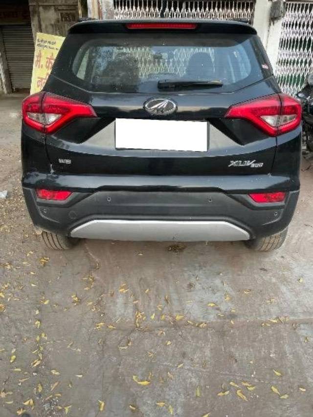 https://images10.gaadi.com/usedcar_image/4383449/original/processed_1b63ae08-d59b-4bc2-9c2d-9ab7551816d5.jpg?imwidth=6401