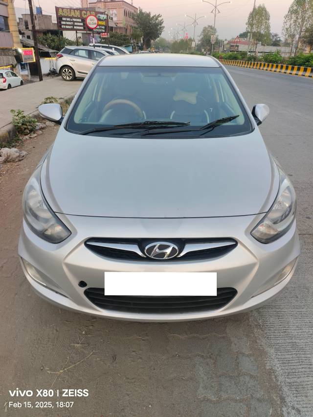 https://images10.gaadi.com/usedcar_image/4383450/original/processed_824af5d6cf81ebf84943c100859feab8.jpg?imwidth=6400