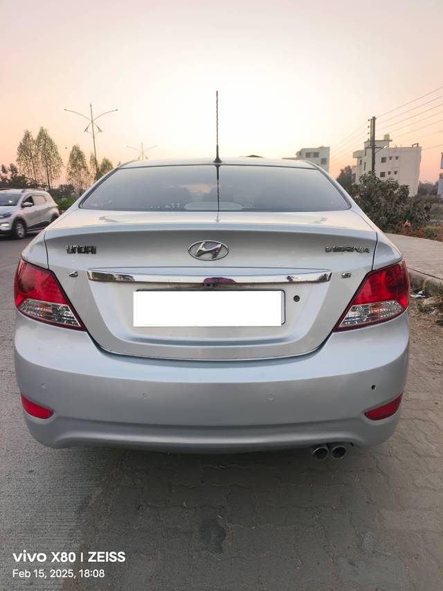 https://images10.gaadi.com/usedcar_image/4383450/original/processed_bf6cb48f54dae6967538a8b9f225fb20.jpg?imwidth=6402