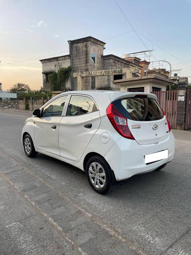 https://images10.gaadi.com/usedcar_image/4383575/original/processed_4ad69329379cd430ad1ac0617186c613.jpg?imwidth=6401