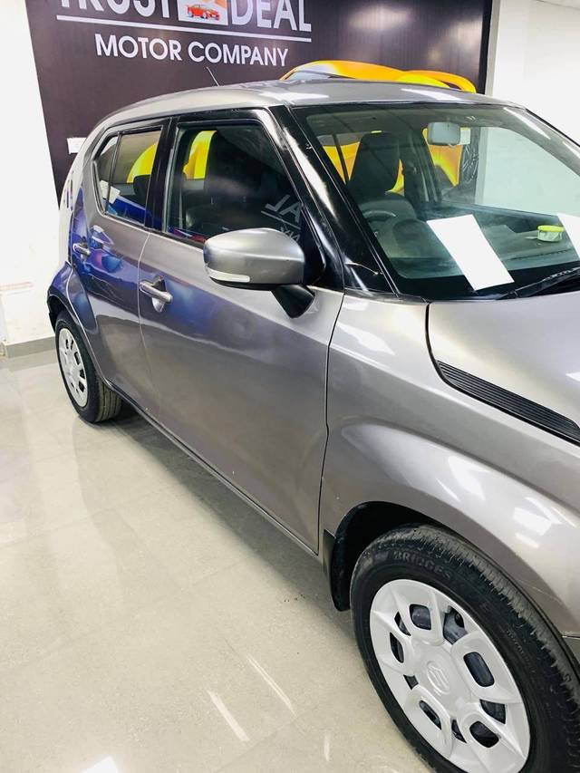 https://images10.gaadi.com/usedcar_image/4383657/original/processed_0f283d8e2c0d082310b3ee9708431f84.jpg?imwidth=6401