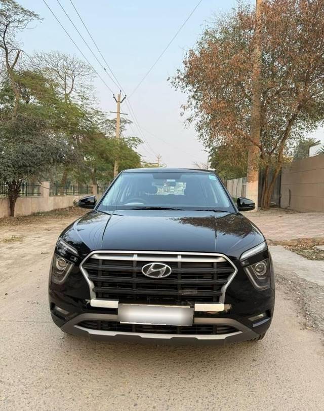 https://images10.gaadi.com/usedcar_image/4383753/original/processed_1fcd52b927e999c8bcfec961a6ff3772.jpg?imwidth=6402