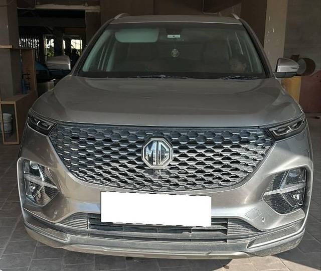 https://images10.gaadi.com/usedcar_image/4383764/original/processed_a2ddf924-e758-4dcb-ae7f-9efedbdd9aee.jpeg?imwidth=6400