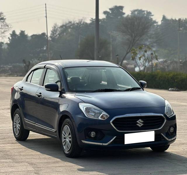 https://images10.gaadi.com/usedcar_image/4383790/original/processed_cee7b329c7017d40e3a927bc6e026800.jpg?imwidth=6400