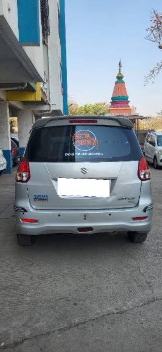 https://images10.gaadi.com/usedcar_image/4383836/original/processed_324b297a-0479-46ac-a3b7-32237203d871.jpg?imwidth=6402