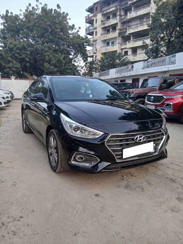 https://images10.gaadi.com/usedcar_image/4383876/original/processed_4a1a31f73cb2f9eced47eee19c707eb9.jpg?imwidth=6400