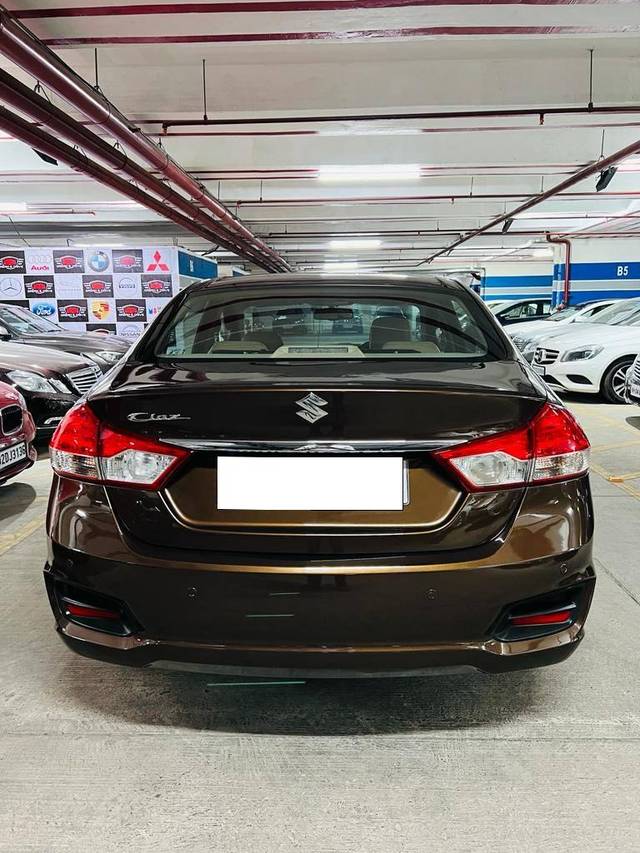 https://images10.gaadi.com/usedcar_image/4383924/original/processed_3083b54da1ea43f90ff0de16475c6ad1.jpg?imwidth=6401