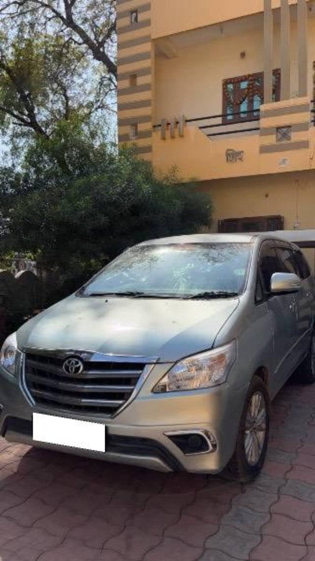 https://images10.gaadi.com/usedcar_image/4383944/original/processed_62013dce-4550-4e4c-8298-4cd2da210723.jpeg?imwidth=6401