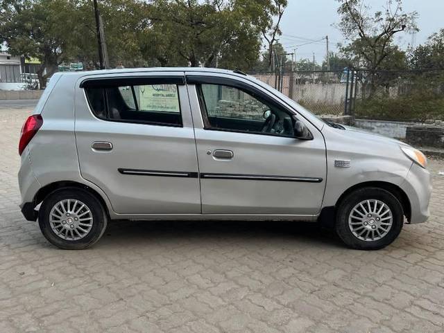 https://images10.gaadi.com/usedcar_image/4383948/original/processed_8c2e84ae-32be-4ba9-8418-ce6453125b65.jpg?imwidth=6402