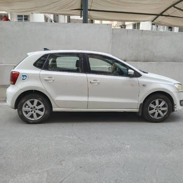 https://images10.gaadi.com/usedcar_image/4383959/original/processed_e00c6c2f-b8c8-4cf2-986e-457be6a8dd27.jpg?imwidth=6401