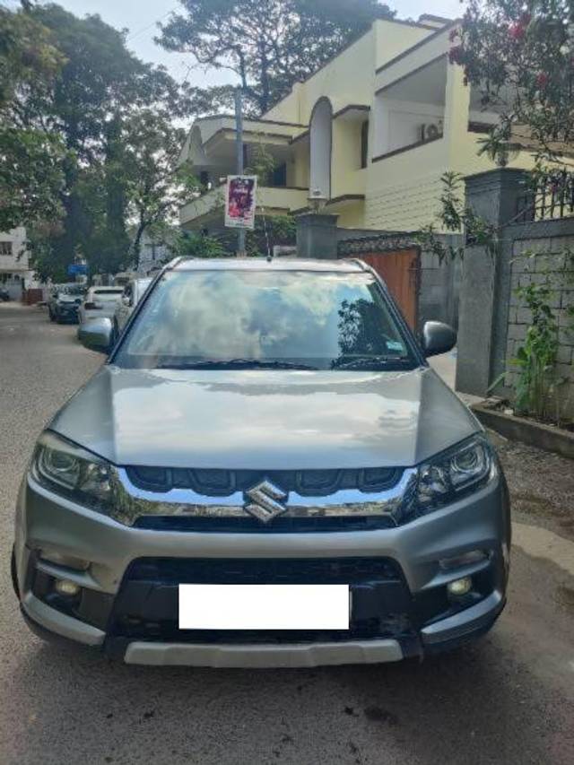 https://images10.gaadi.com/usedcar_image/4383973/original/processed_273b3d36-d5bb-41a6-93c2-6c500aff2ba2.jpg?imwidth=6402