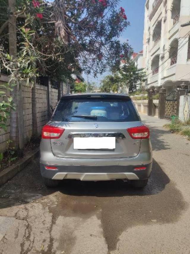 https://images10.gaadi.com/usedcar_image/4383973/original/processed_cd81c212-3b75-405f-bbcc-458e469b3752.jpg?imwidth=6401