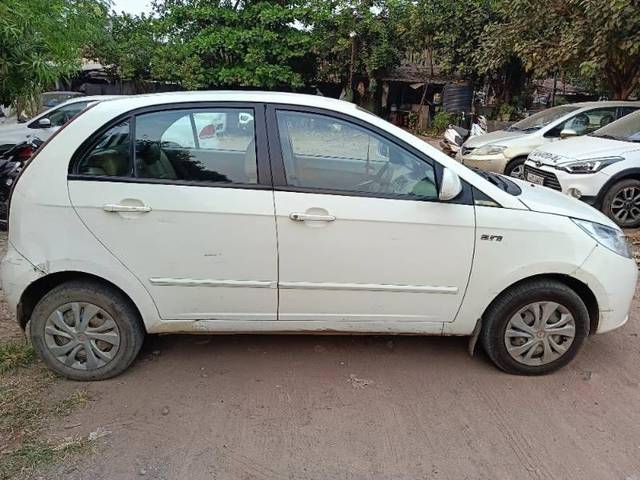 https://images10.gaadi.com/usedcar_image/4383991/original/processed_9c35bd38-15dd-4a97-91ab-e601035599db.jpg?imwidth=6401