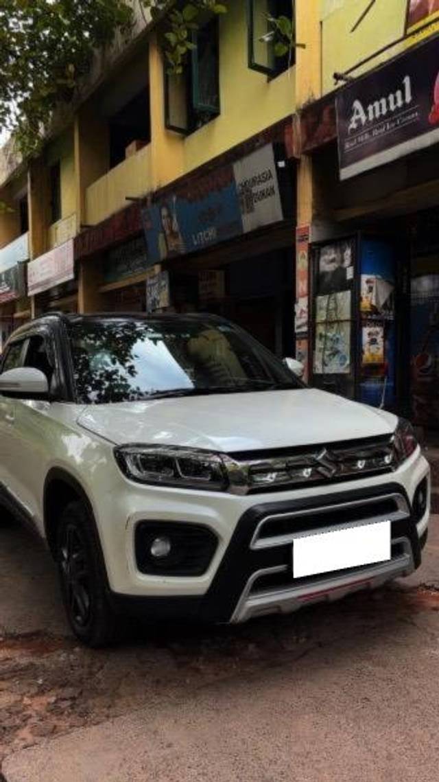 https://images10.gaadi.com/usedcar_image/4383999/original/processed_6a50d872-a9f8-46ec-89b2-a625e0ff2c22.jpeg?imwidth=6400